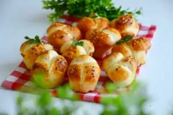 Nefis Mantarlı Poğaça Tarifi