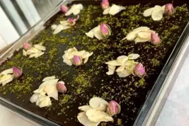 Nefis Muzlu Kremalı Pasta Tarifi