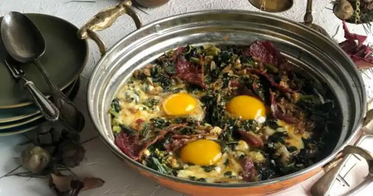 Lezzetli Pastırmalı Ispanak Kavurma Tarifi