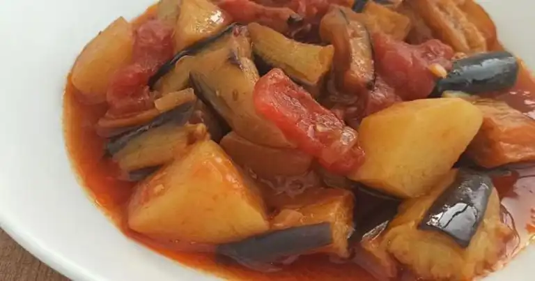 Lezzetli Patatesli Patlıcan Yemeği Tarifi