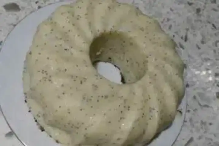 Nefis İrmikli Haşhaşlı Muhallebi Tarifi
