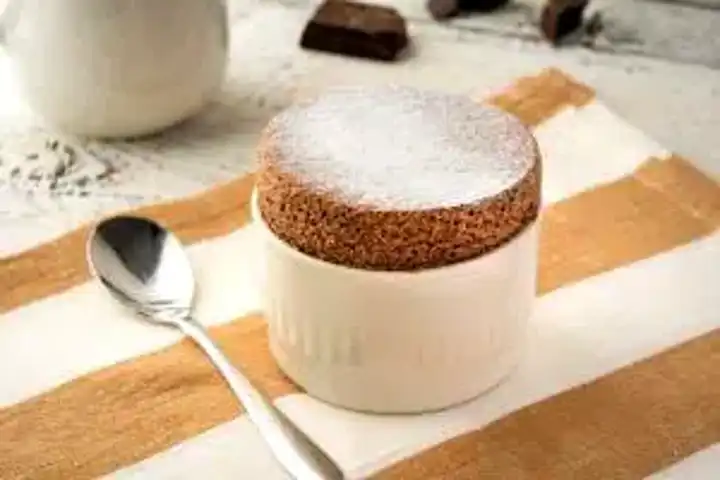 Pratik ve Lezzetli Bitter Çikolatalı Sufle Tarifi