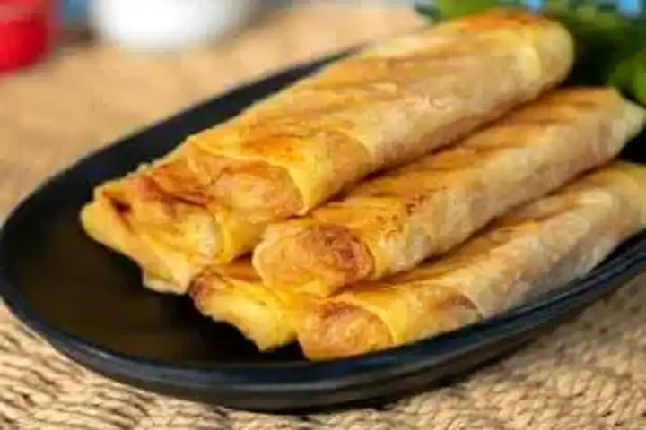 Tost Makinesinde Pratik Çin Böreği Tarifi